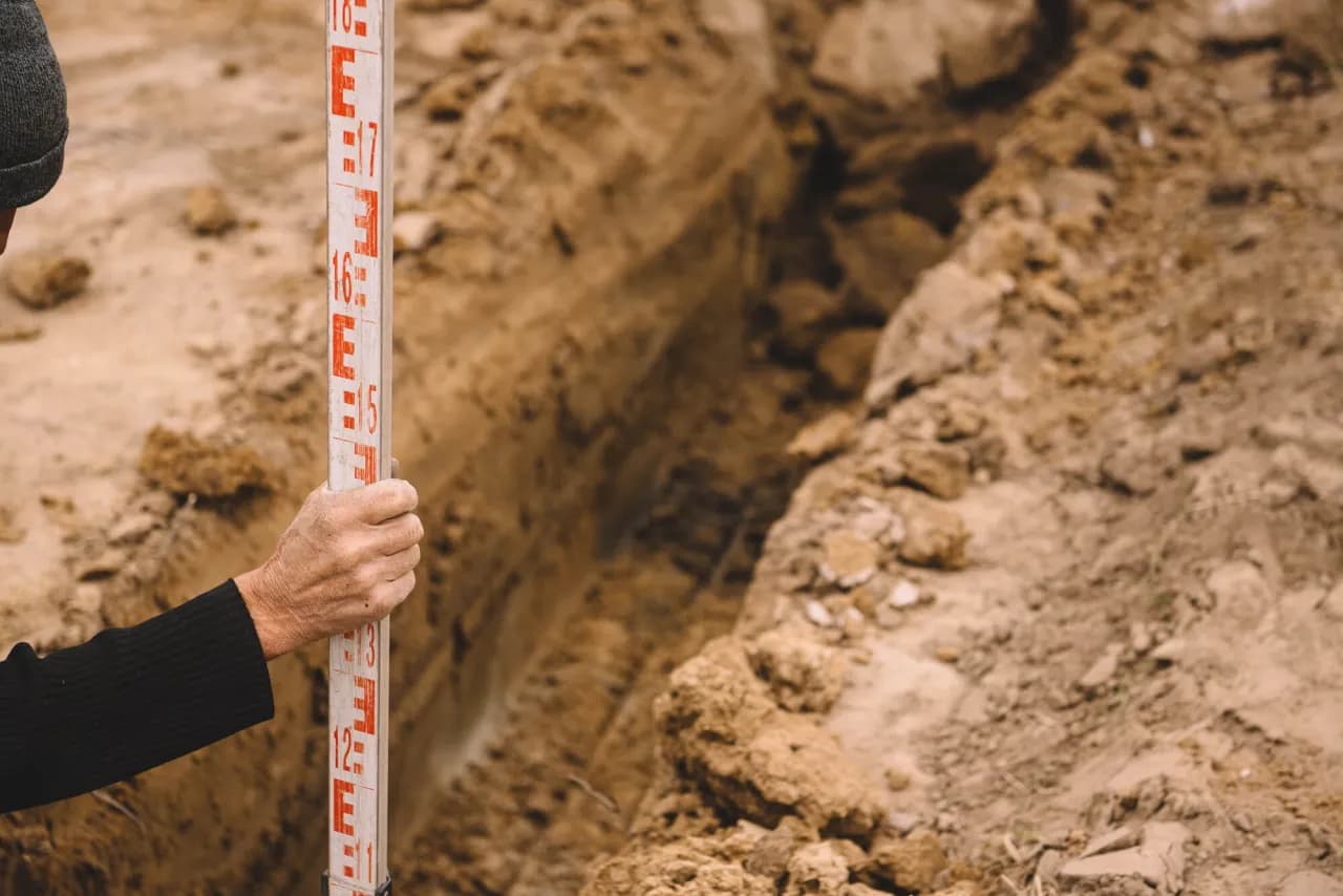 Jak wytyczyć fundament pod garaż bez błędów i oszczędzić czas Jak wytyczyć fundament pod garaż bez błędów i oszczędzić czas