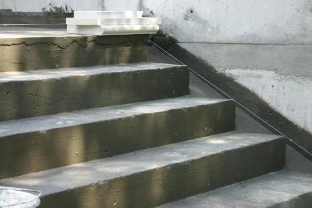 Jak wykonać schody żelbetowe - krok po kroku bez błędów Jak wykonać schody żelbetowe - krok po kroku bez błędów