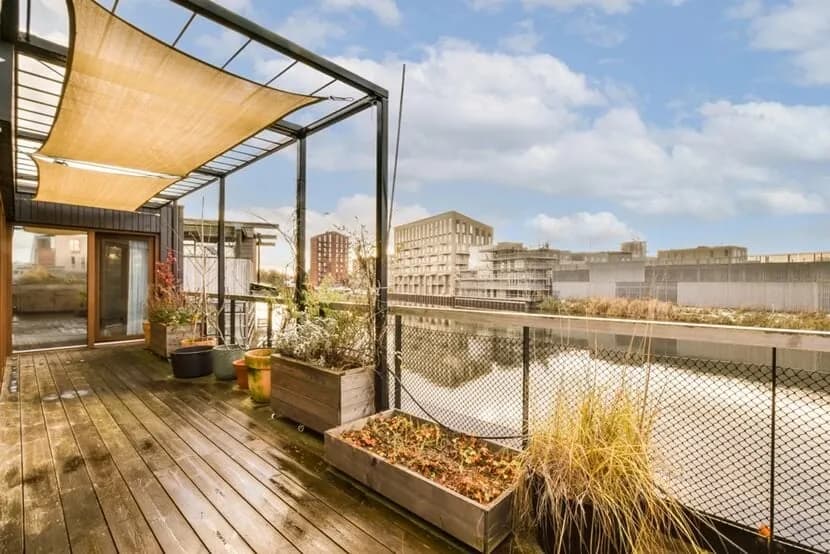 Jak zamontować pergolę na balkonie - uniknij najczęstszych błędów Jak zamontować pergolę na balkonie - uniknij najczęstszych błędów