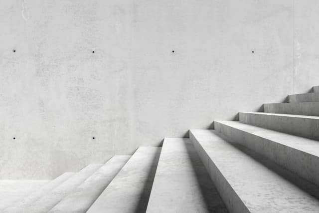 Co na stare schody? Sprawdź najlepsze metody renowacji i wykończenia Co na stare schody? Sprawdź najlepsze metody renowacji i wykończenia